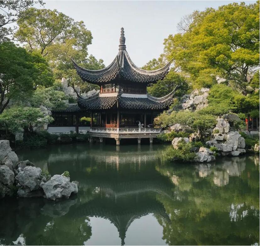 鹤岗男孩餐饮有限公司